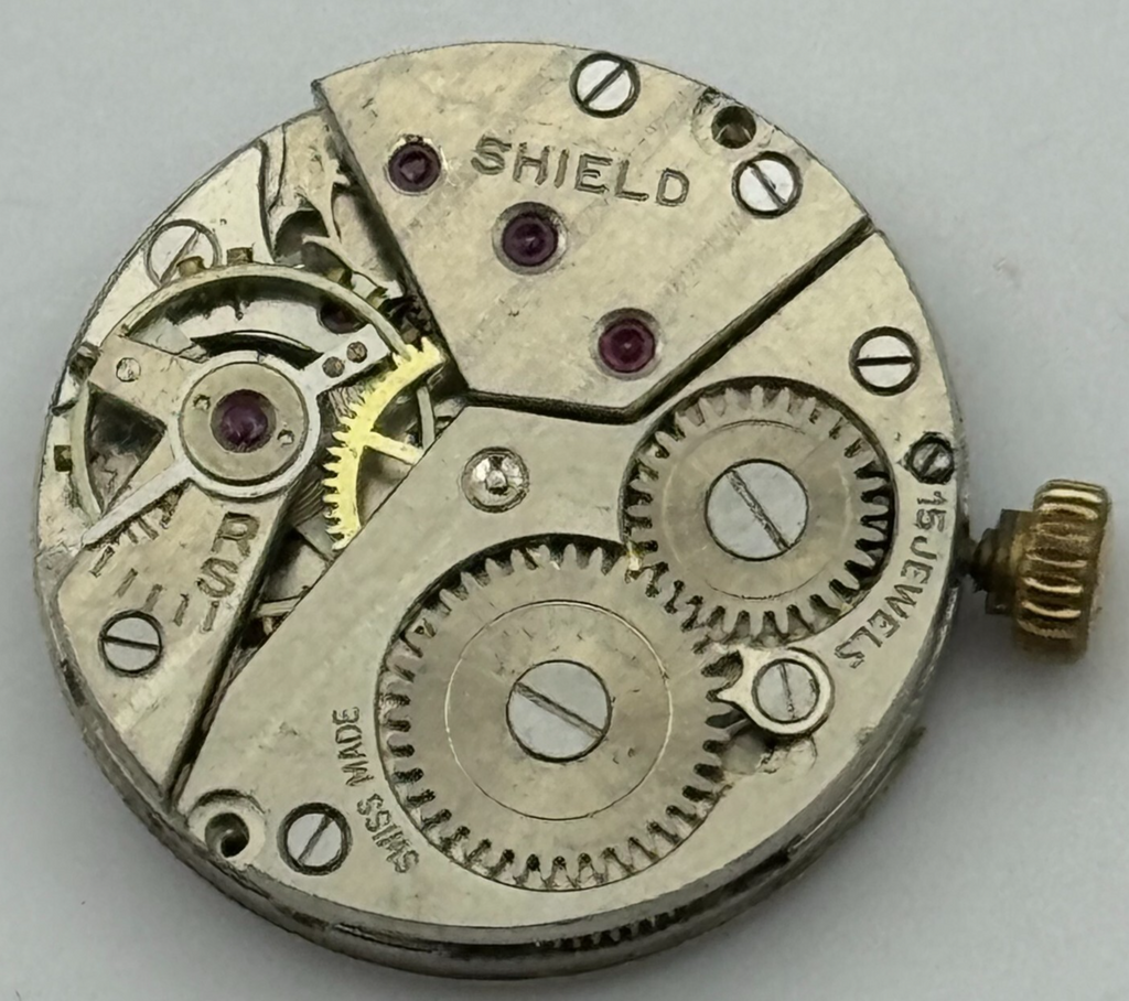 Peseux P 220 Watch Movement - Shield 15 Jewels - For Parts / Repair - 19.7mm