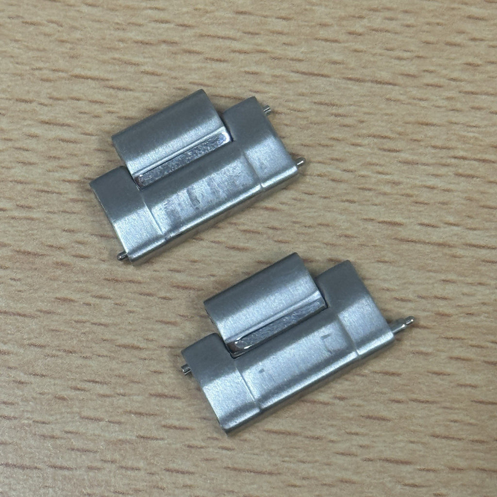 Seiko V172-0AC0 Watch Links X2 - Seiko Solar Chronograph Spare Parts M0FP-C-W