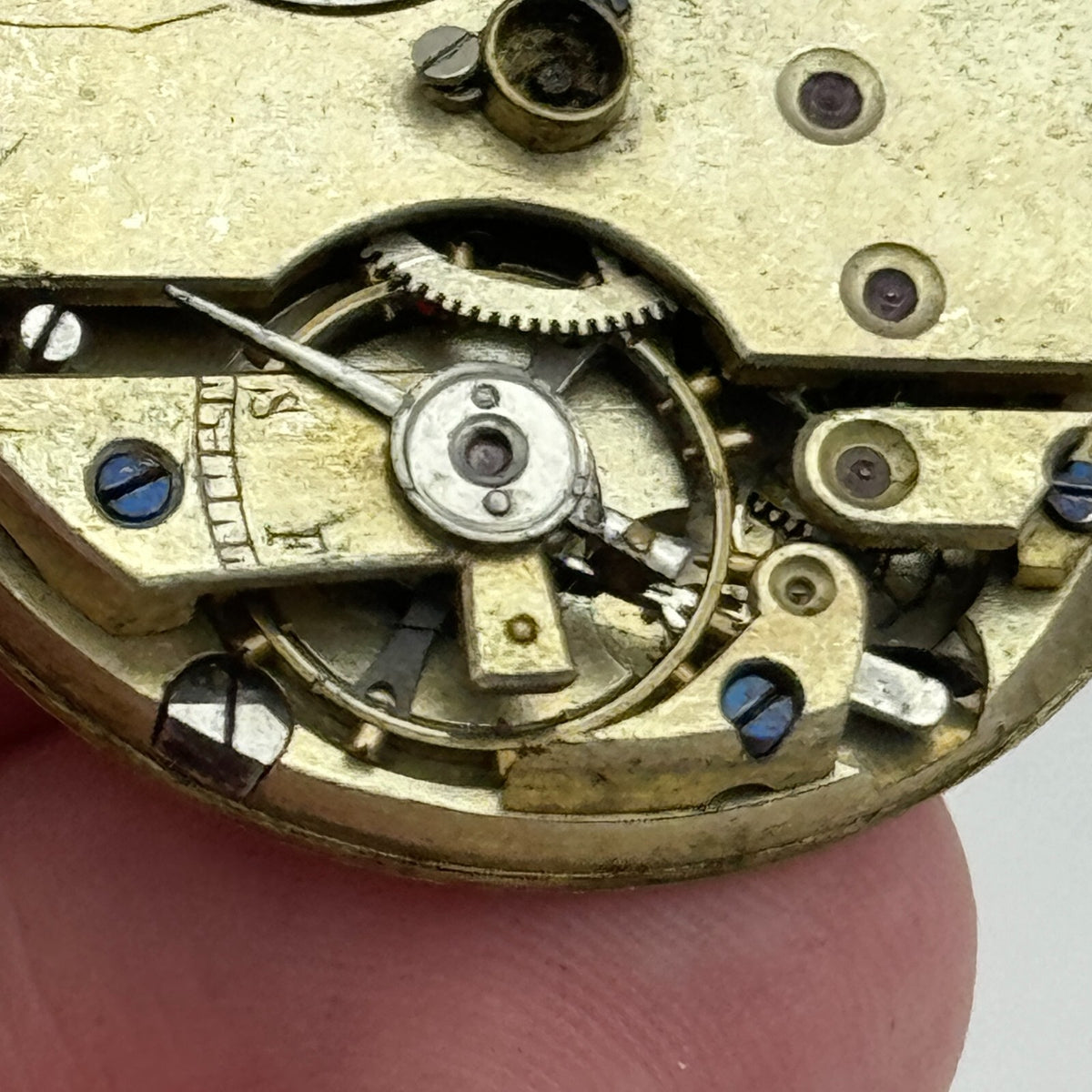Antique Pocket Watch Movement Key Wound Parts Repair 33.7mm 