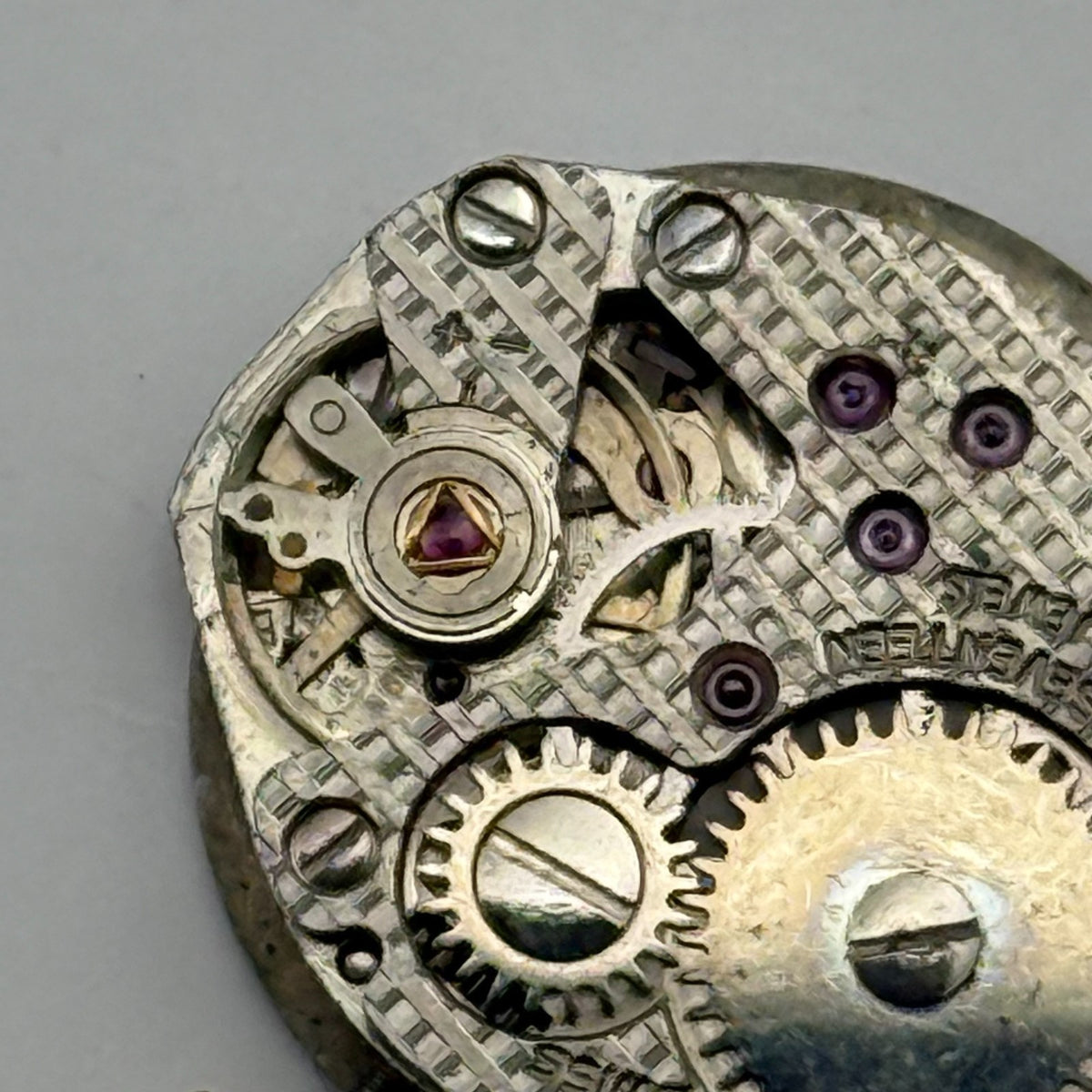 FHF ST 69N Watch Movement Excalibur 17 Jewels Swiss Ladies Parts Repair 15.3mm