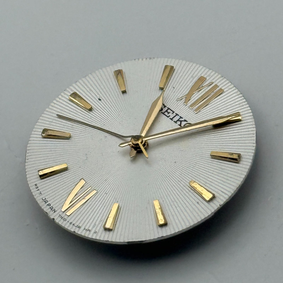 Seiko 7N01-0XJ6 Watch Dial Silver Japan Vintage Spare Parts Repair 23.4mm