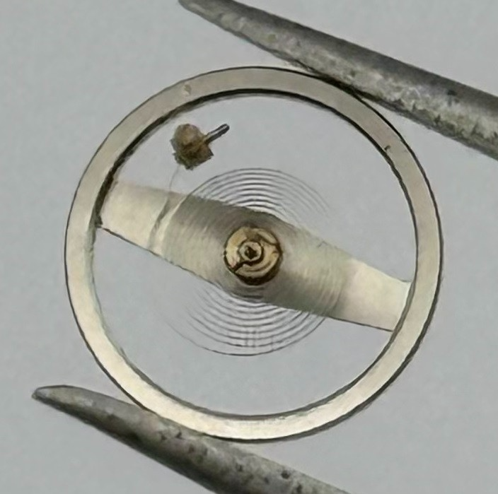 Brac 2051 Balance Wheel Complete And Spring 5½''' 69 M Watch Movement Parts NOS