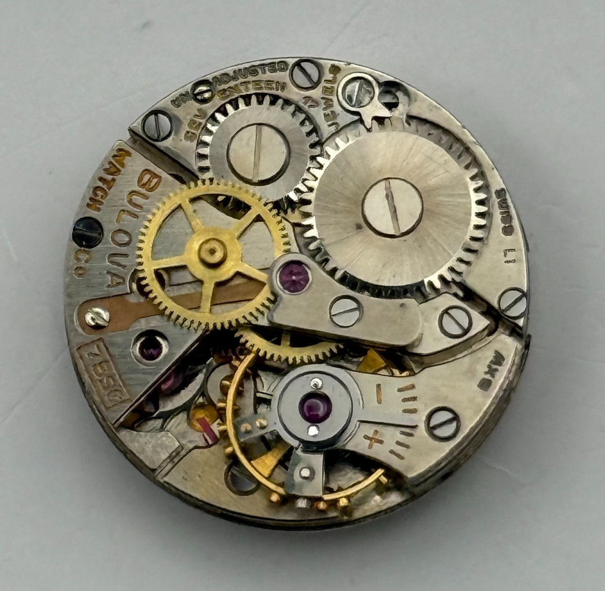 Bulova 7BSC Watch Movement Red Sweep Seconds Hand 17J Swiss Parts Repair 17.1mm