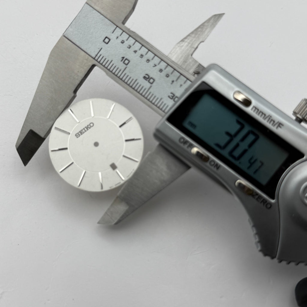 Seiko 7N39-0CY8 Watch Dial White Japan Vintage Spare Parts Repair 30.4mm
