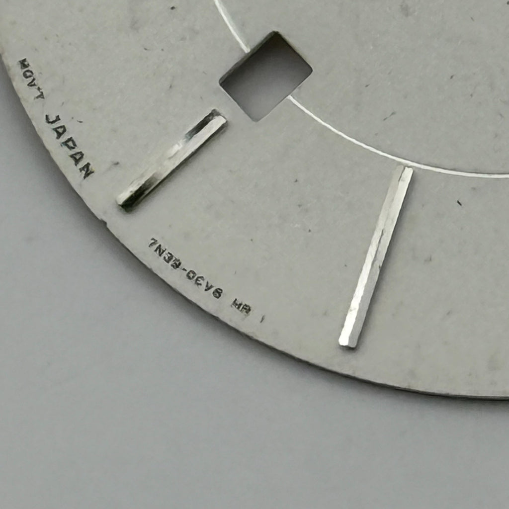 Seiko 7N39-0CY8 Watch Dial White Japan Vintage Spare Parts Repair 30.4mm