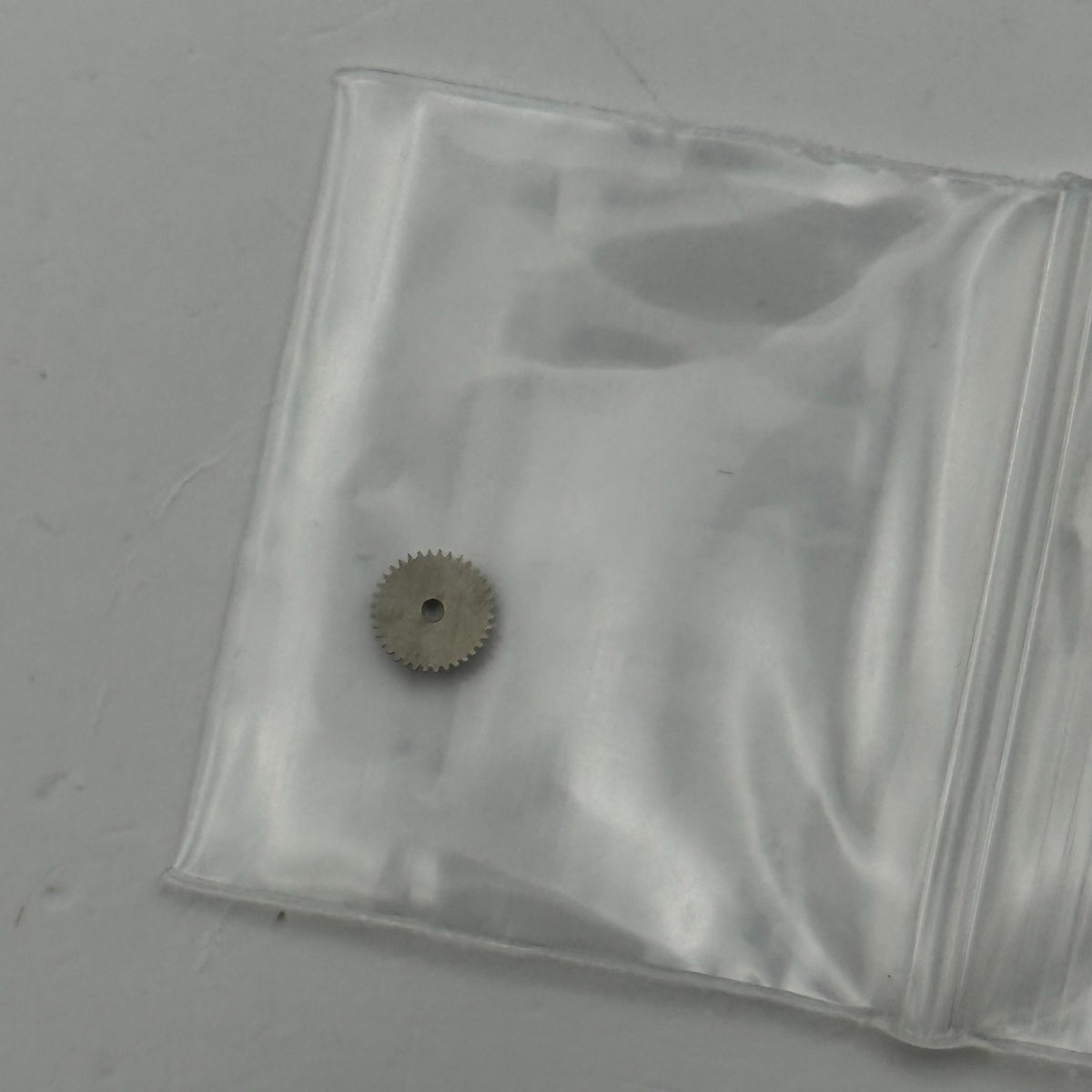Citizen 5920E Watch Movement Quartz Japan Untested Parts Repair Spares 12.2mm
