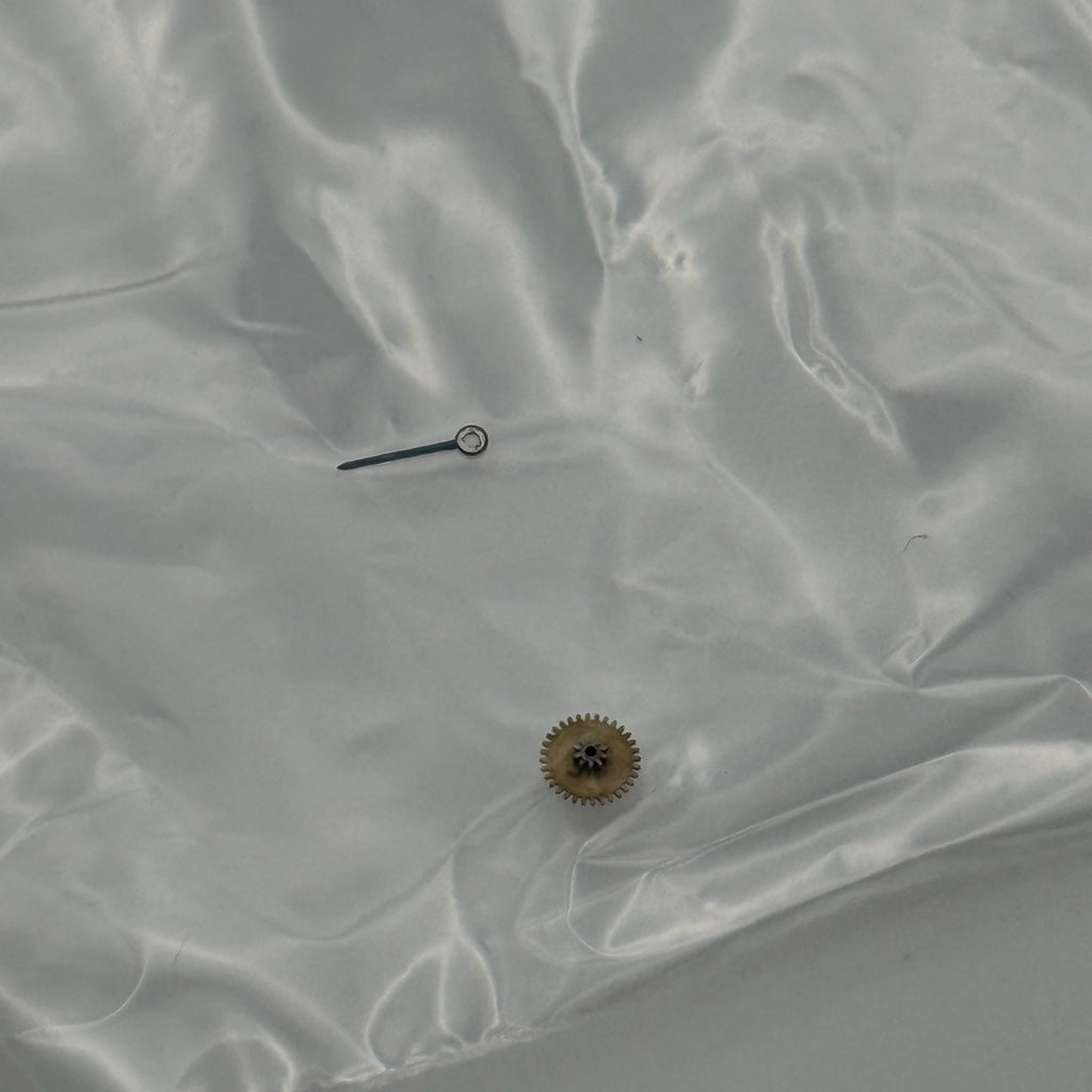 Peerex Ladies Watch Movement - For Parts / Repair