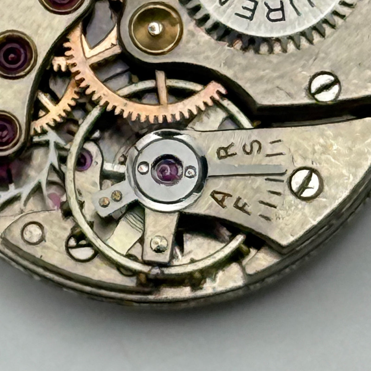 Buren 337 Watch Movement Buren Grand Prix 15 Jewels Swiss Parts Repair 19.3mm