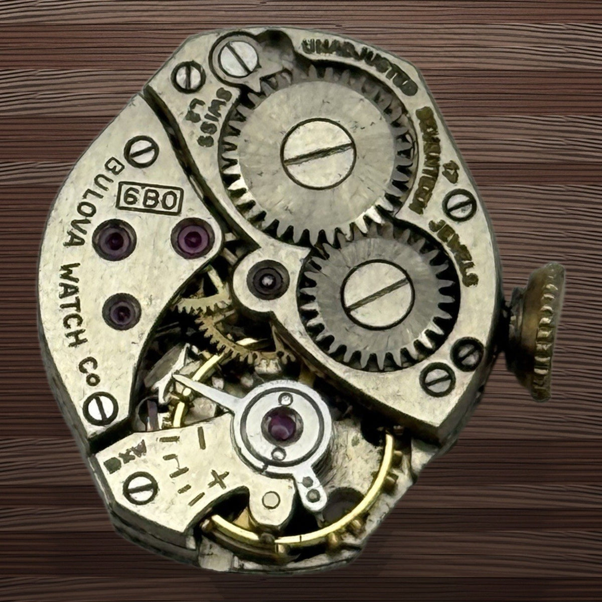 Bulova 6BO Watch Movement - Ladies - Running - For Parts / Repair - 15.4mm