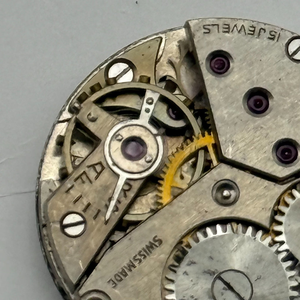 Unidentified Watch Movement Avia Swiss 15 Jewels Manual Wind Parts Repair 19.6mm