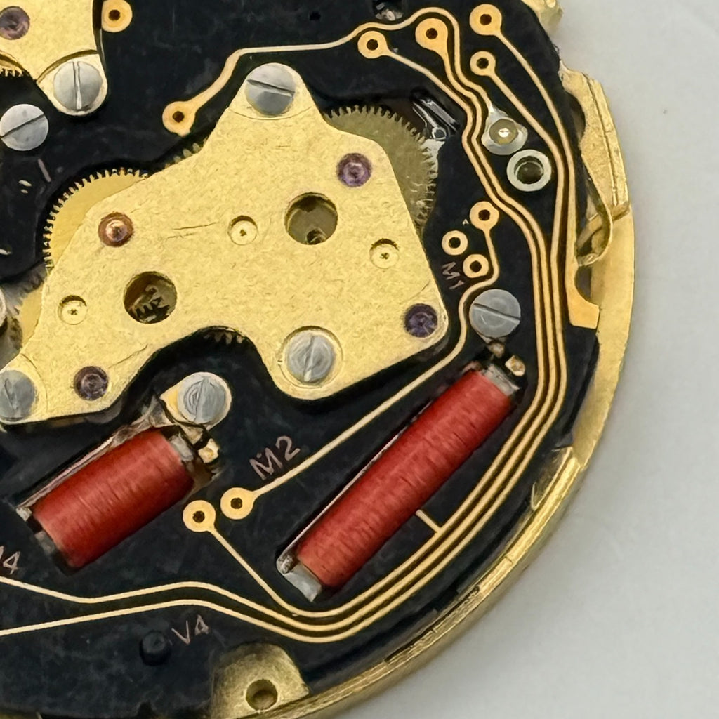 Unidentified Watch Movement - Quartz Spares - For Parts / Repair - 28.5mm
