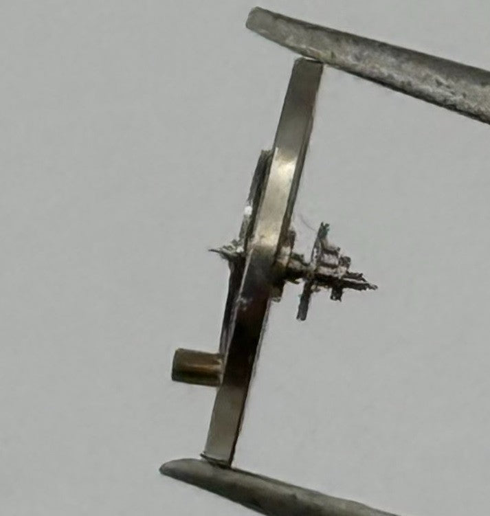 Oris 531 Balance Wheel Complete And Spring Renata 773 M Watch Movement Parts NOS