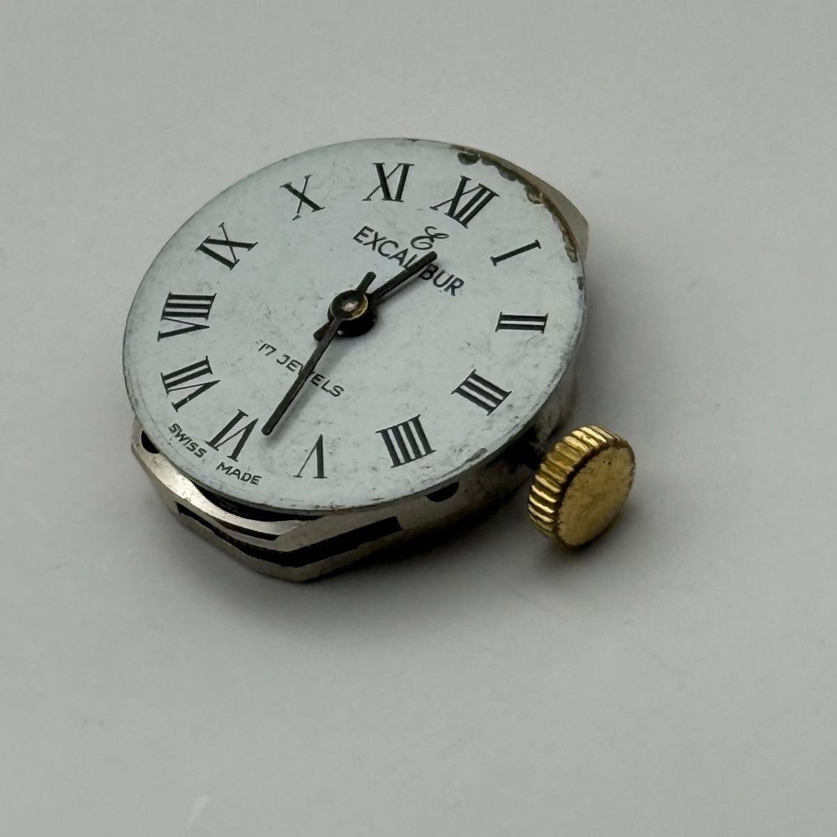 FHF ST 69N Watch Movement Excalibur 17 Jewels Swiss Ladies Parts Repair 15.3mm