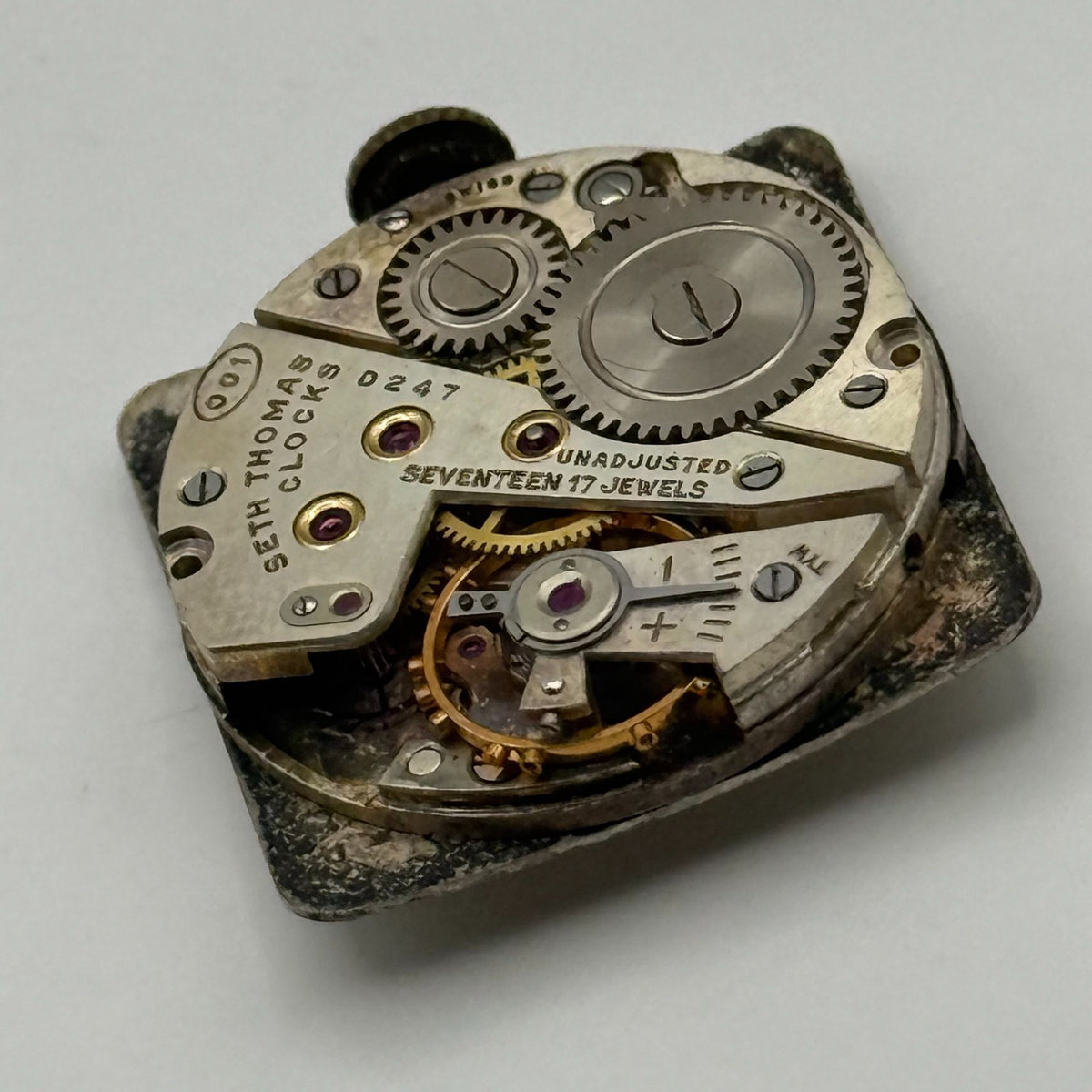 Seth Thomas 001 Watch Movement D247 Running RARE Manual Wind Parts 23.6mm