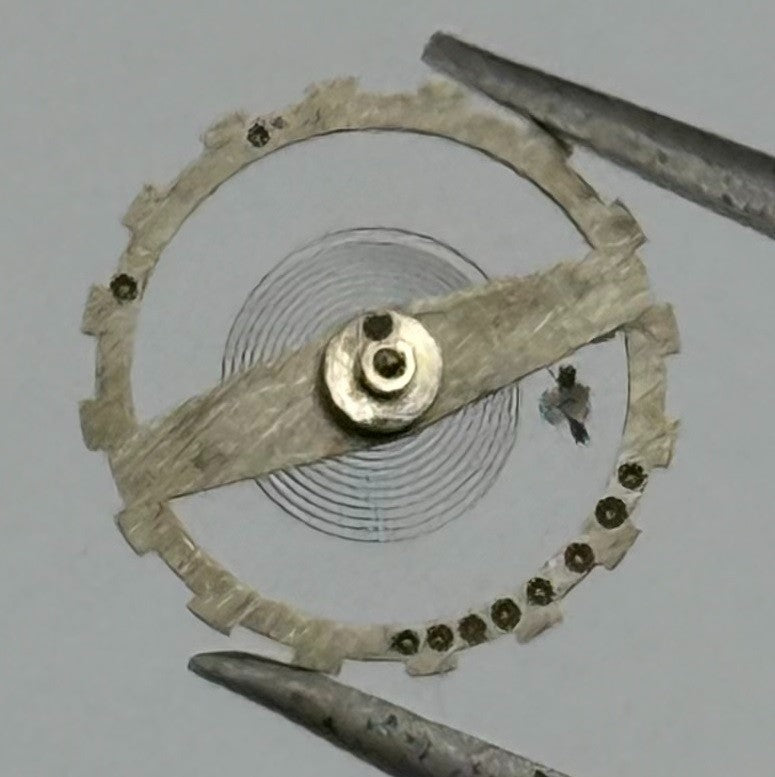 EB 1333 Balance Wheel Complete And Spring 8¾’’’ 118 Watch Movement Parts NOS