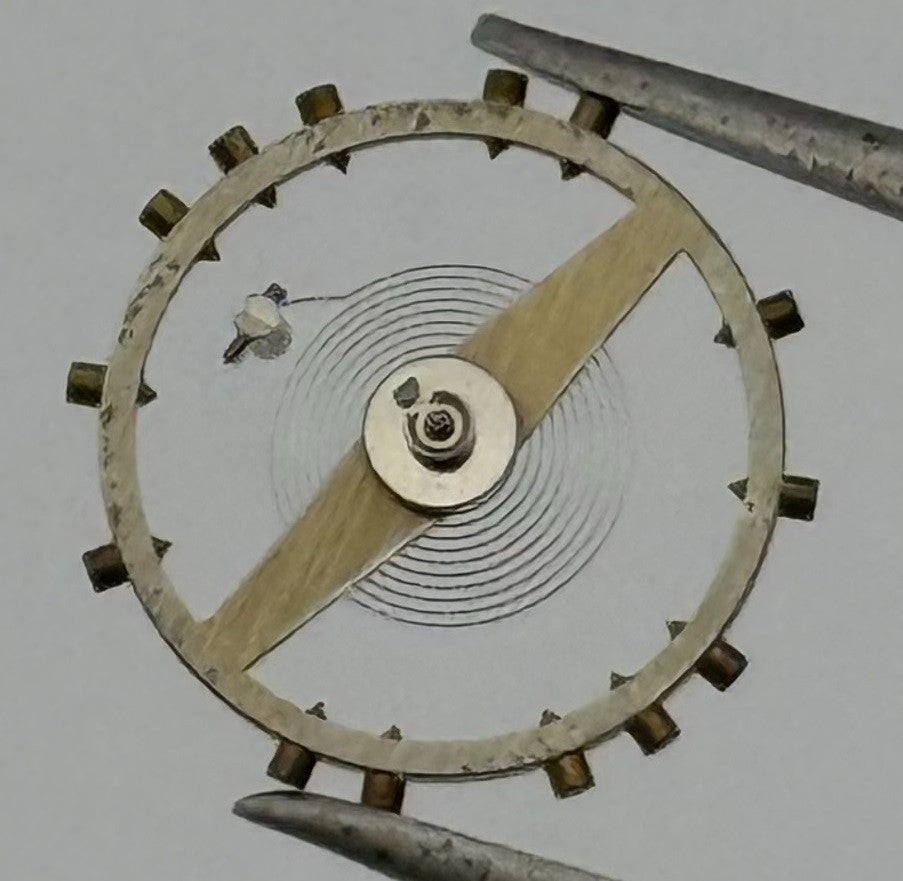 Cupillard 256 Balance Wheel Complete And Spring Pour Watch Movement Parts NOS