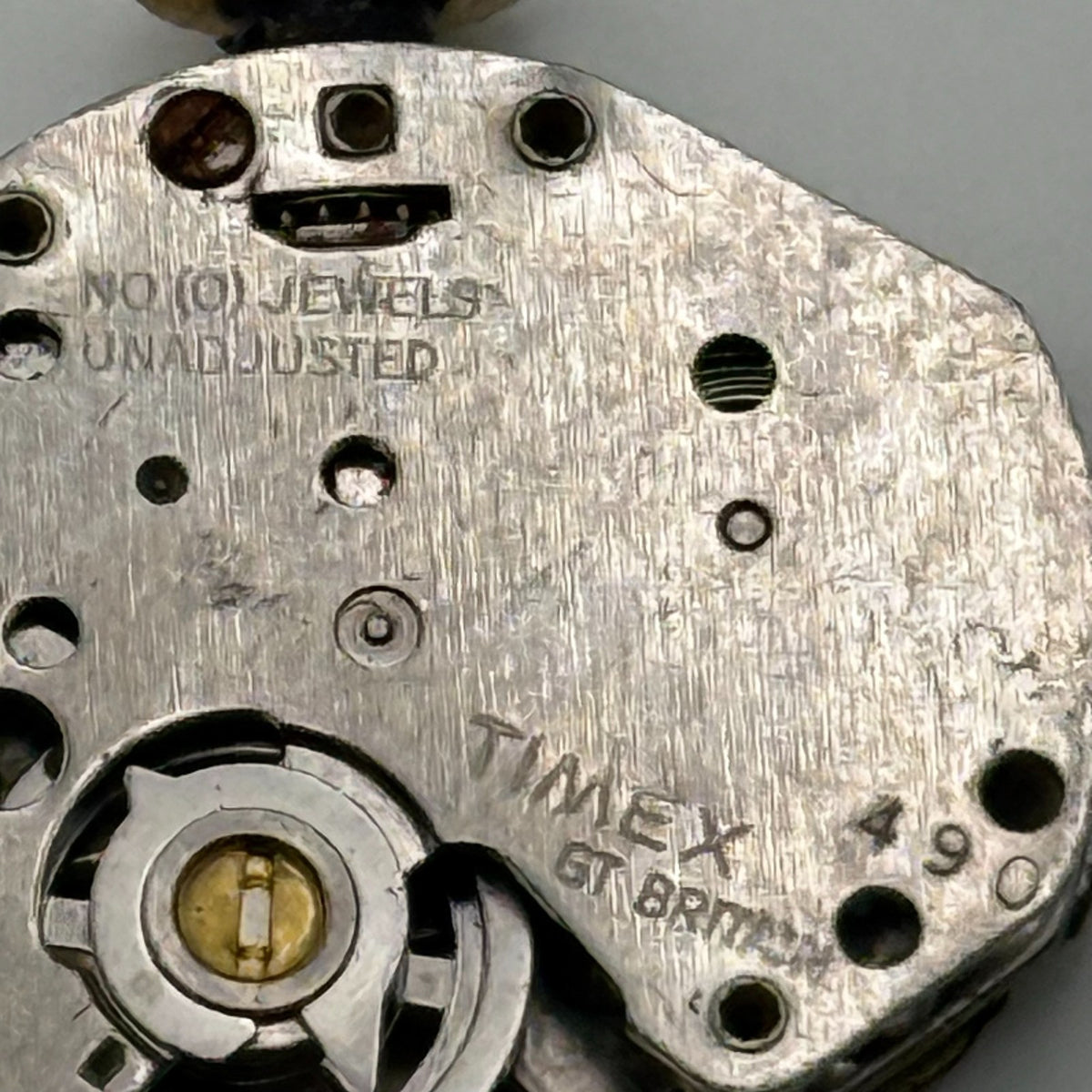 Timex 490 Watch Movement Gt. Britain Unadjusted Manual Wind Parts Repair 15.1mm