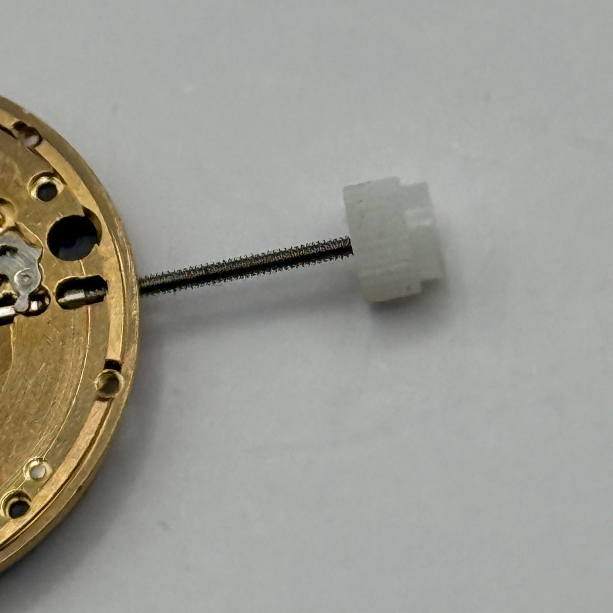 Omega 1420 Watch Movement - Running - Incomplete - For Parts / Repair - 23.9mm