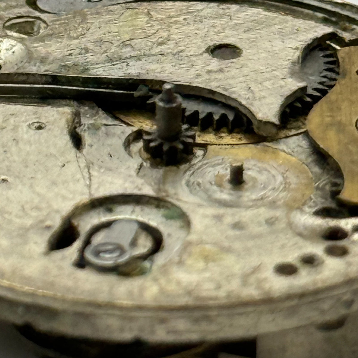 Unidentified Watch Movement Swiss Manual Wind Vintage Parts Repair 28.2mm