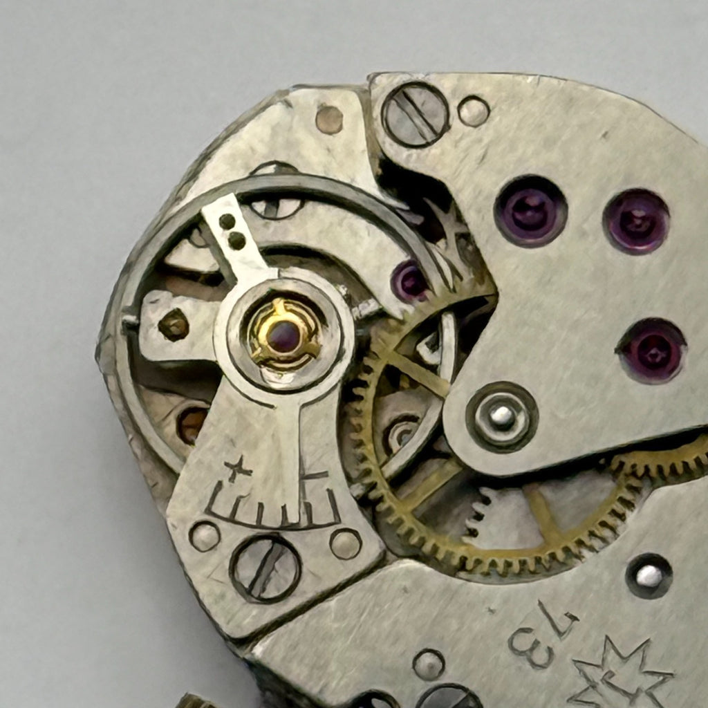 Junghans J73 Watch Movement Running Germany 15 Jewels Manual Wind Parts 15.2mm