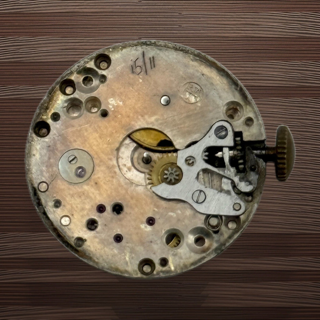 RWT Watch Movement - Record Swan 15 Jewels - For Parts / Repair - 21.7mm