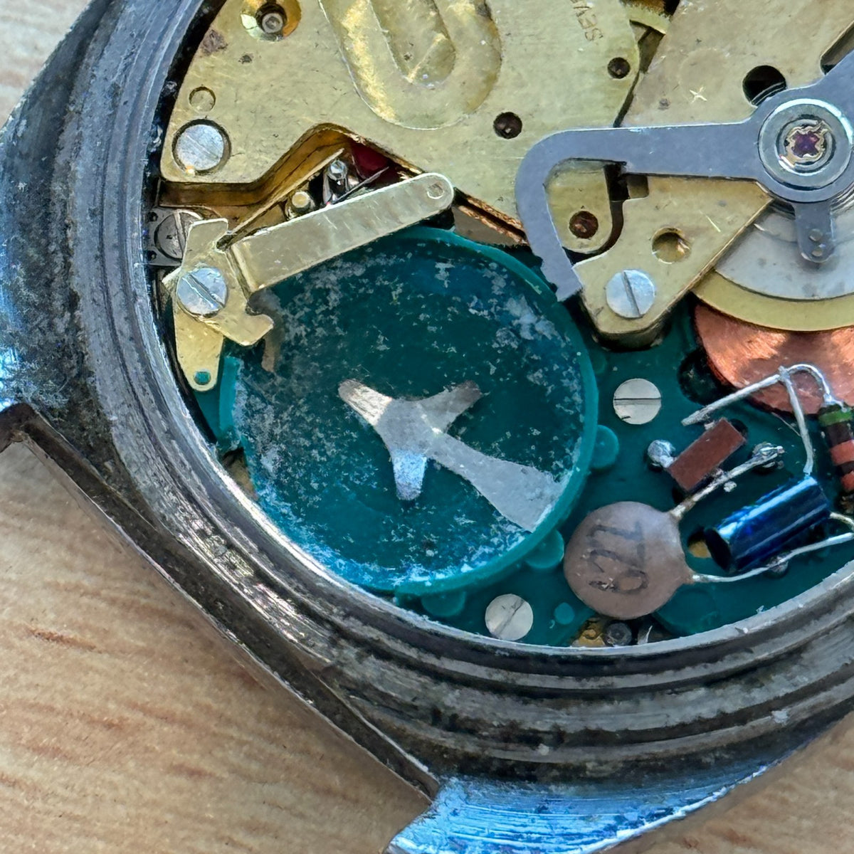 Avia Electronic ESA 9157 Watch - For Parts / Repair - Rare Vintage Men’s 36mm