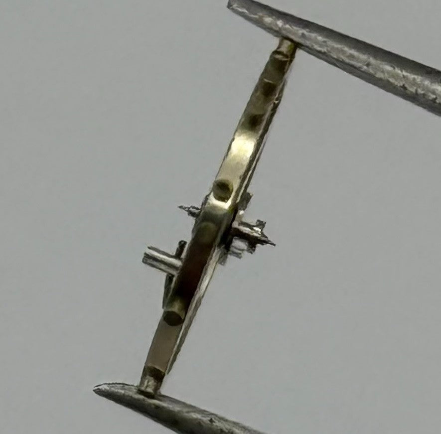 Peseux 320 Balance Wheel Complete And Spring Renata 1076 M Watch Movement Parts