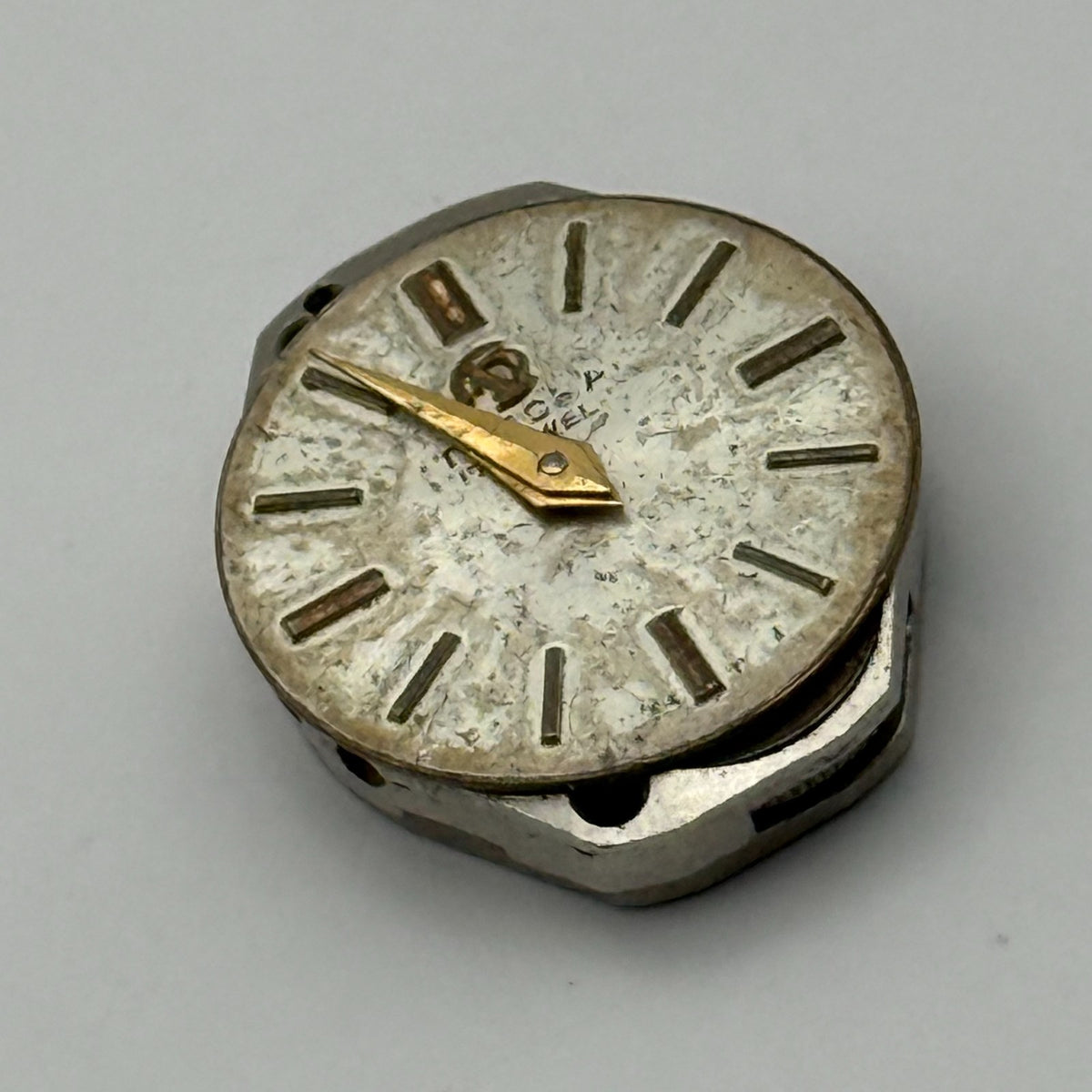 FHF Watch Movement 17 Jewels Swiss Manual Wind Vintage Parts Repair 9mm