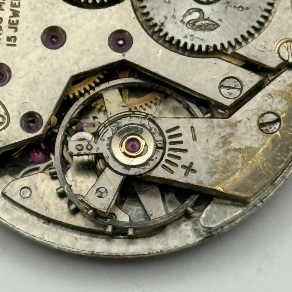 Record 620 Watch Movement - 15 Jewels - For Parts / Repair - 27mm