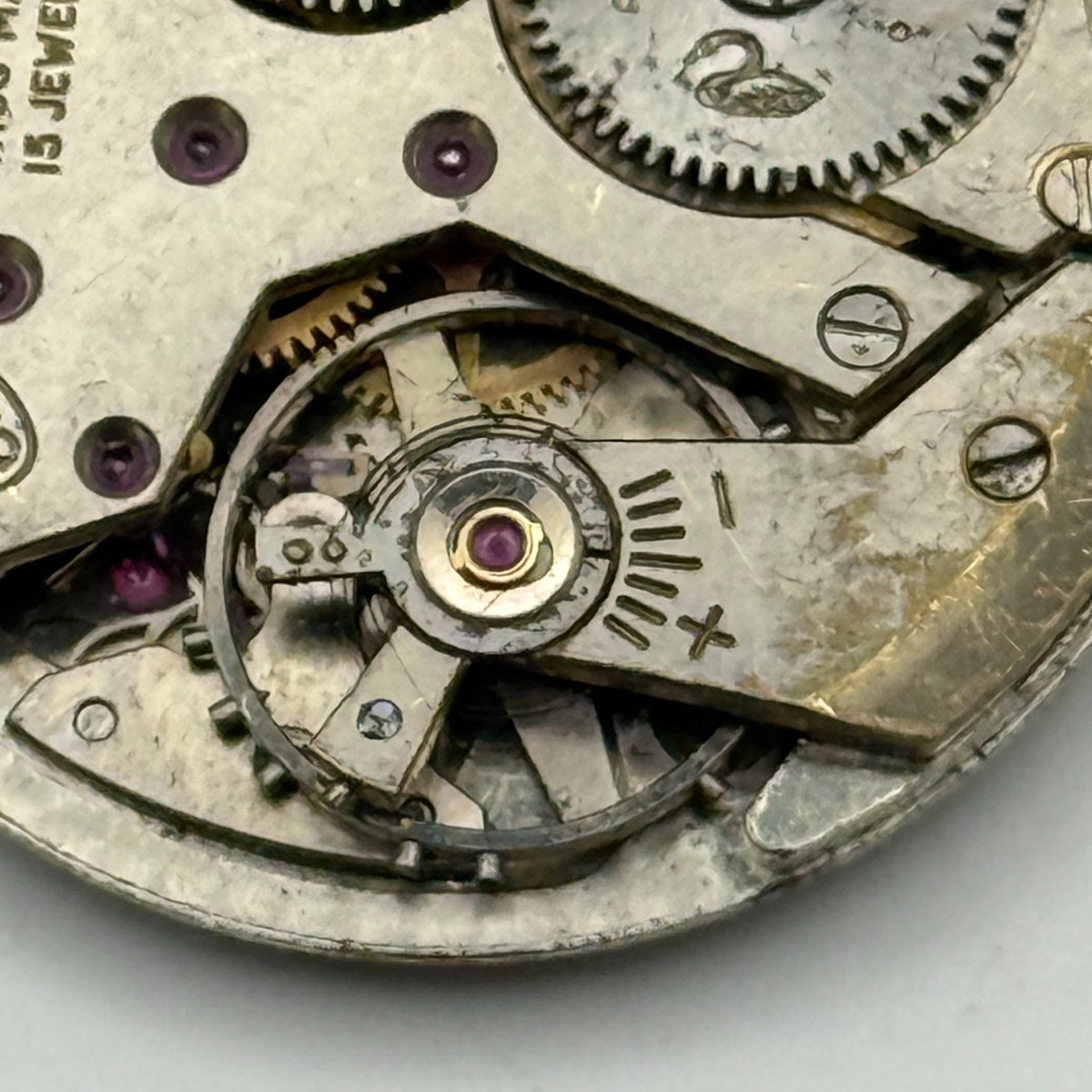 Record 620 Watch Movement - 15 Jewels - For Parts / Repair - 27mm