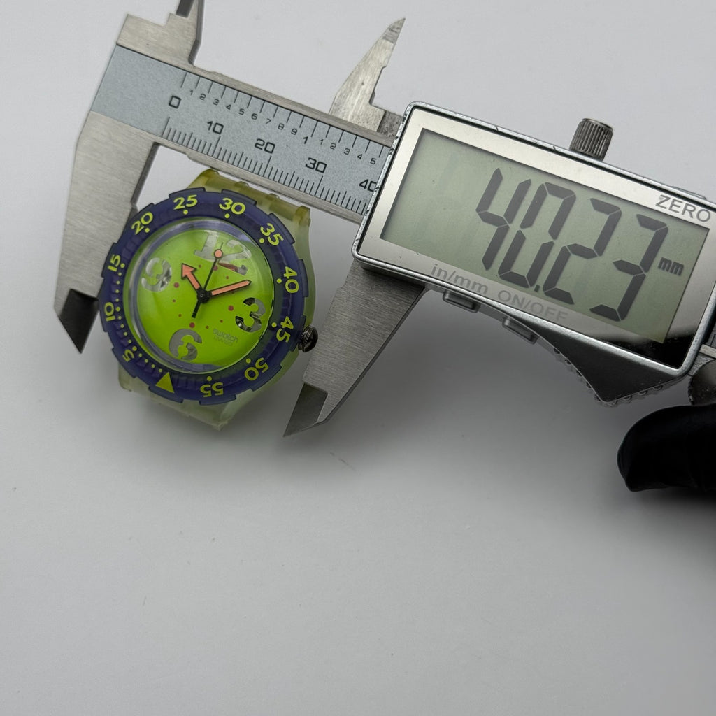 Vintage Swatch Scuba 200 Watch SDN103 Spray Up 1992 ETA Quartz Swiss 40mm Parts 