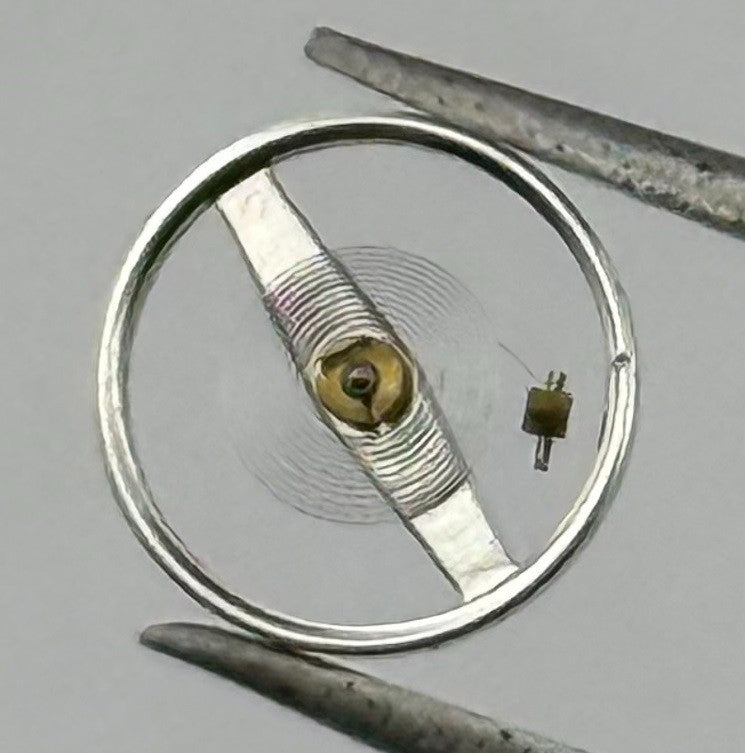 RL 9013-21 /3 Balance Wheel Complete And Spring 8¾’’’ 5400 Watch Movement Parts
